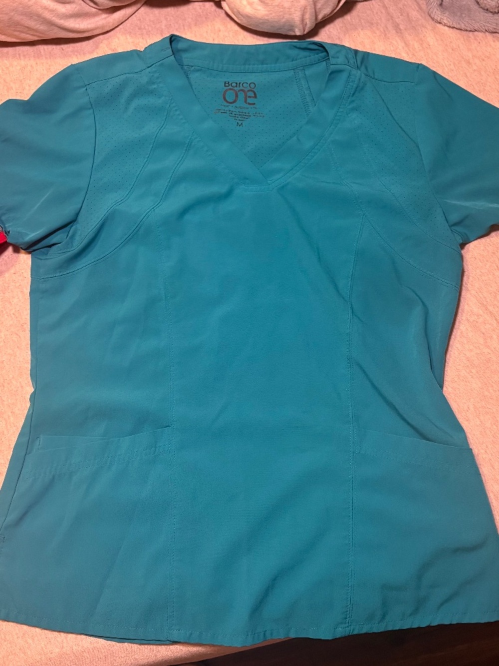 Barco One Women's Medium Blue Performance Scrub Top Stretch Athletic Fit